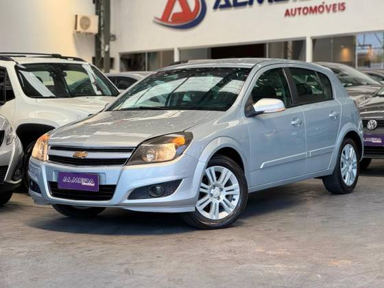 CHEVROLET VECTRA 2.0 MPFI GT HATCH 8V FLEX 4P MANUAL CHEVROLET VECTRA 2.0 MPFI GT HATCH 8V FLEX 4P MANUAL